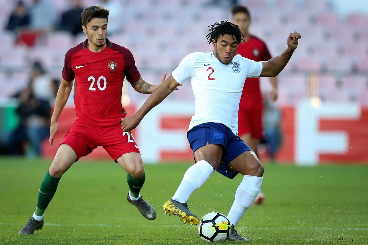 开云体育中国官网-英格兰队完胜韩国队，梁靖崑点燃赛场