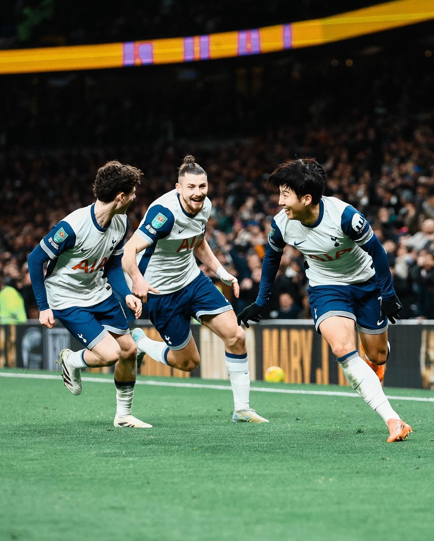 波兰逆转巴西，孙兴慜关键制胜